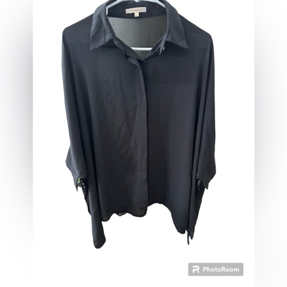 Marshalls | Tops | Womens Black Batwing Top Free Girl Size Medium ...